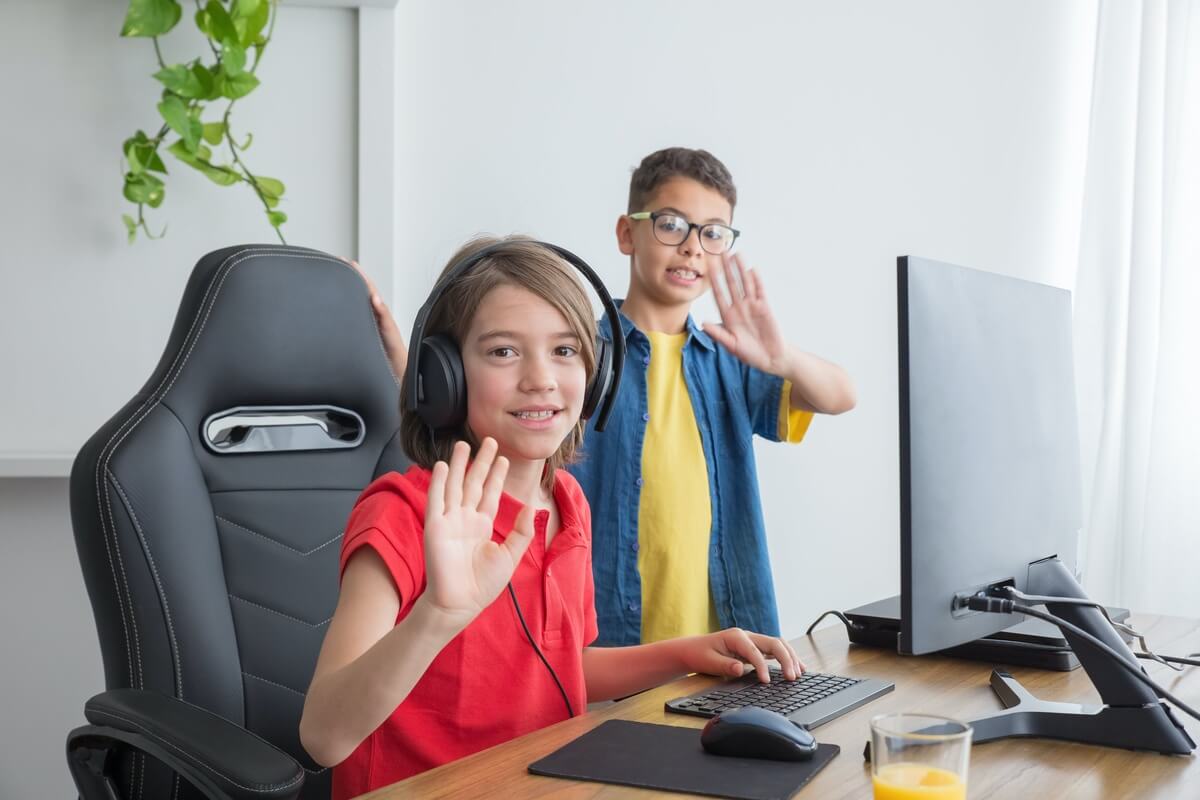 Enrichir l'expérience scolaire de votre enfant avec les nouvelles technologies éducatives.