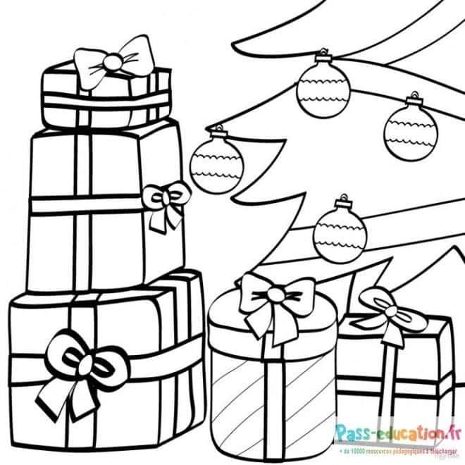Coloriage Cadeaux de Noël à imprimer et colorier