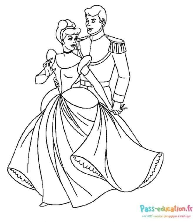 Coloriage Bal royal à imprimer et colorier