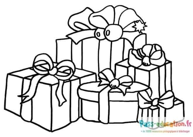 Coloriage Pile de cadeaux à imprimer et colorier
