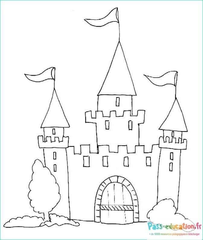 Coloriage Château médiéval à imprimer et colorier