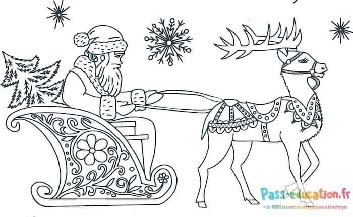 Coloriage Père Noël en traîneau à imprimer et colorier