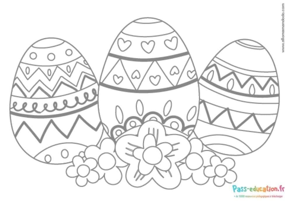 Coloriage Œufs de Pâques décorés à imprimer et colorier
