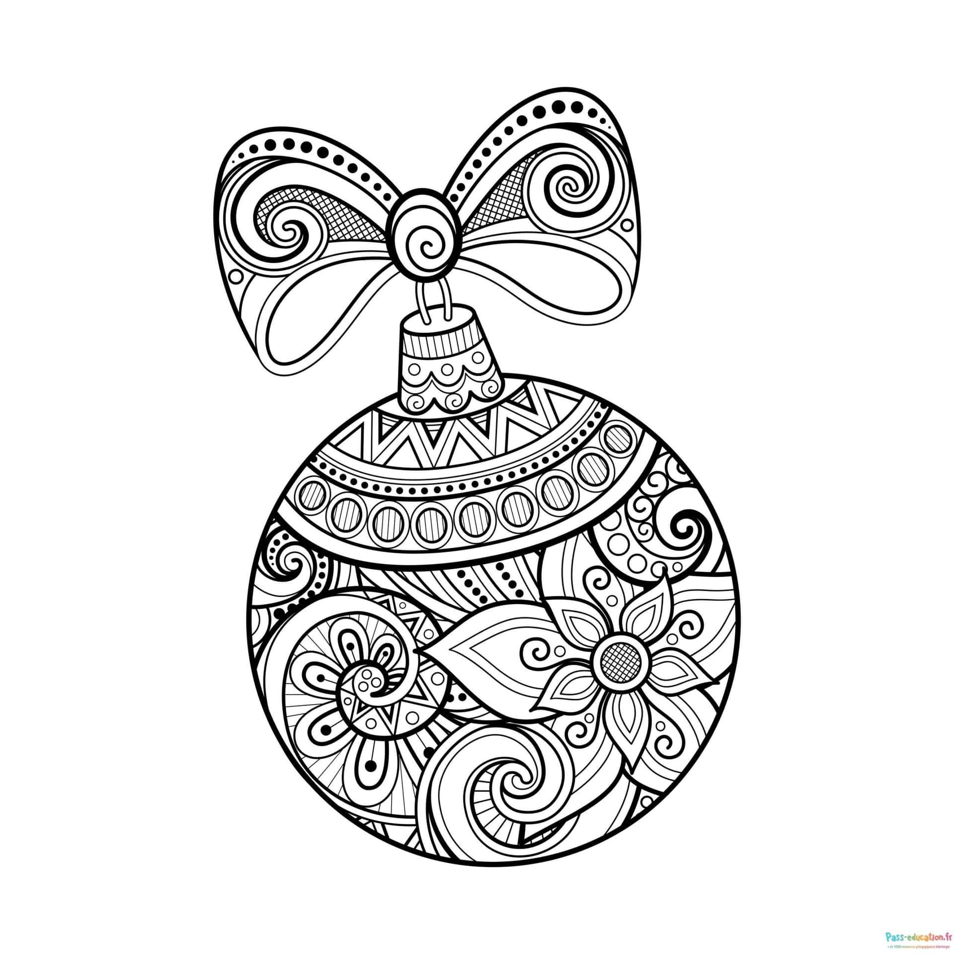 Coloriage Boule de Noël mandala à imprimer et colorier