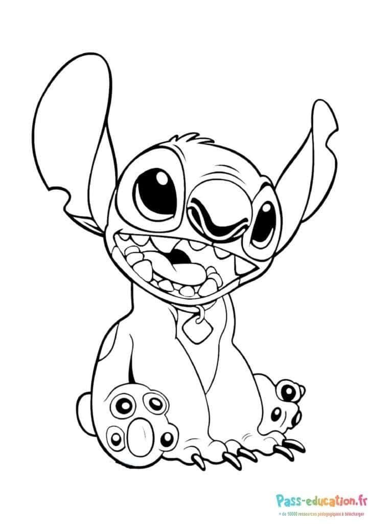 Coloriage Stitch souriant à imprimer et colorier