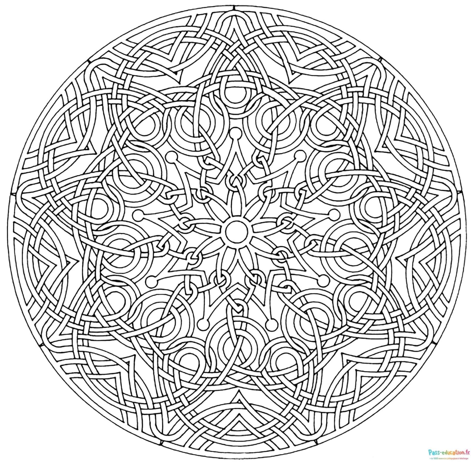 Coloriage Mandala complexe à imprimer et colorier