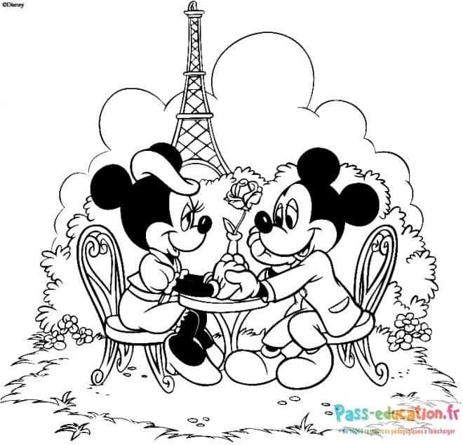 Coloriage Mickey et Minnie romantiques à imprimer et colorier