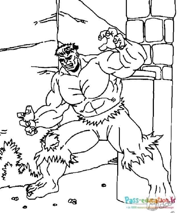 Coloriage Hulk prêt au combat à imprimer et colorier