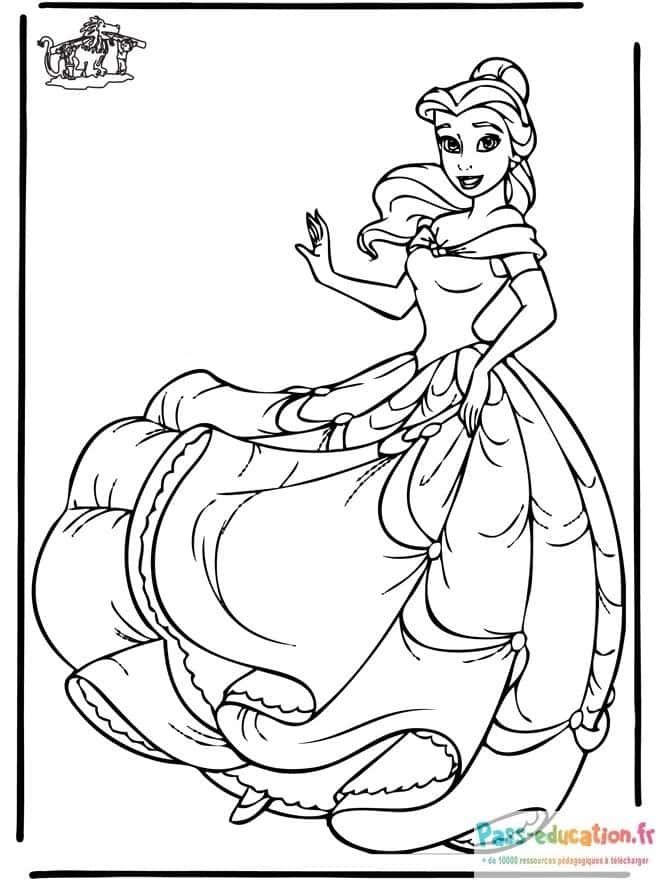 Coloriage Belle en robe à imprimer et colorier