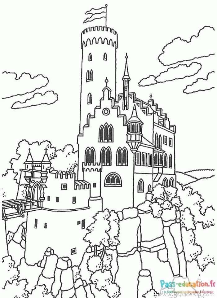 Coloriage Château fort médiéval à imprimer et colorier