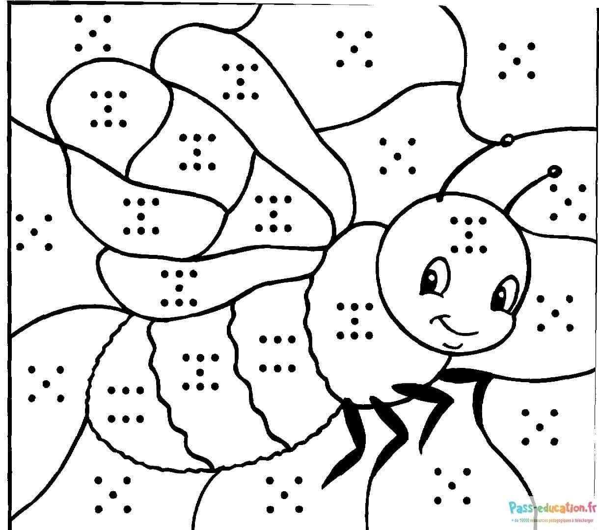 Coloriage Abeille souriante à imprimer et colorier