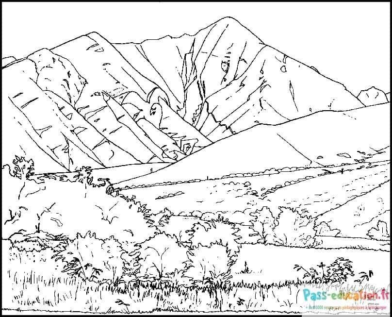 Coloriage Paysage montagneux à imprimer et colorier