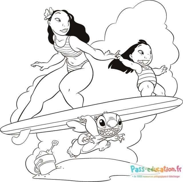 Coloriage Lilo et Stitch surfent à imprimer et colorier
