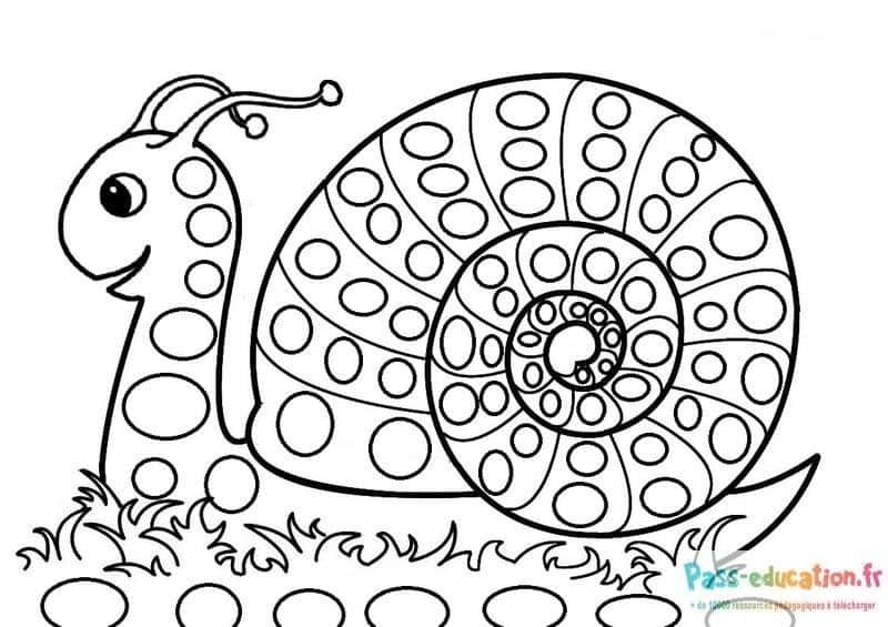 Coloriage Escargot joyeux à imprimer et colorier