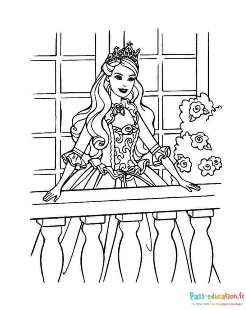 Coloriage Princesse à la fenêtre à imprimer et colorier