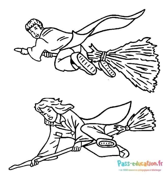Coloriage Hermione en vol à imprimer et colorier