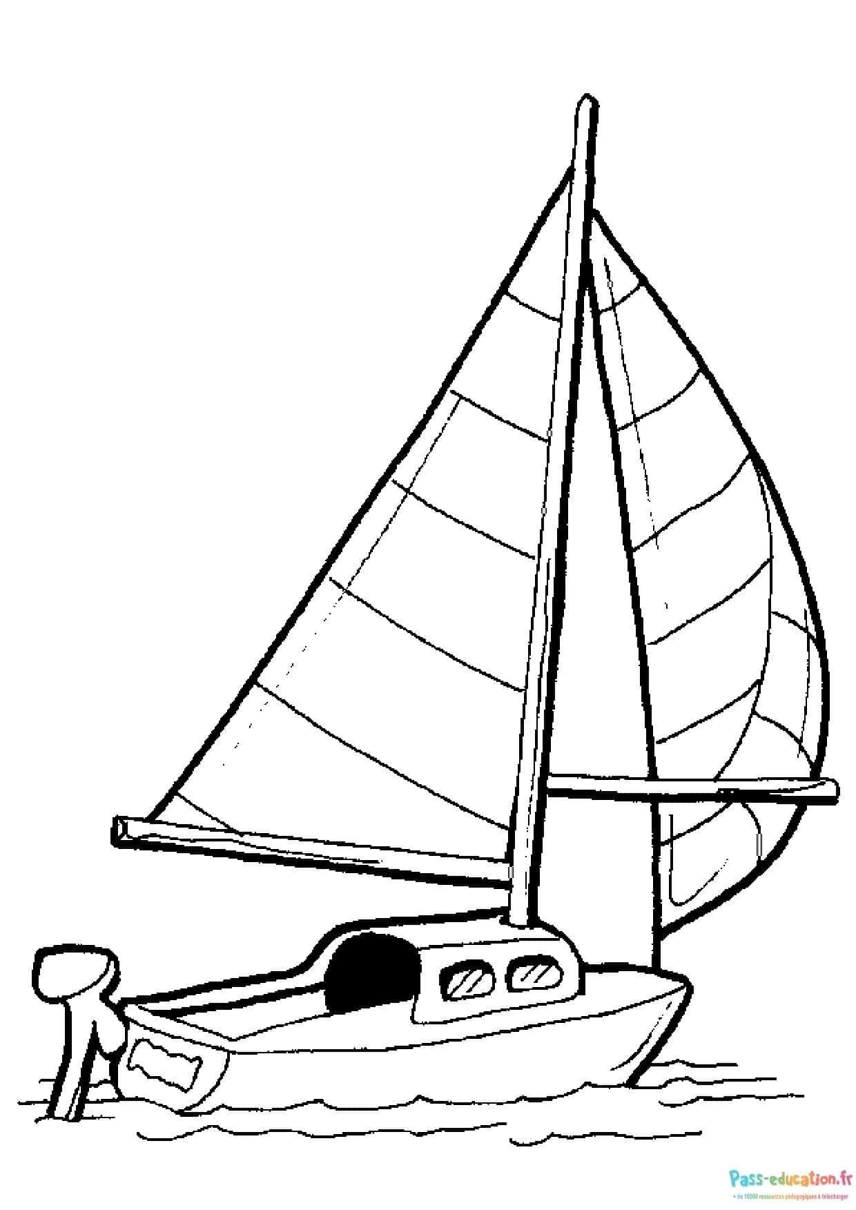Coloriage Voilier en mer à imprimer et colorier