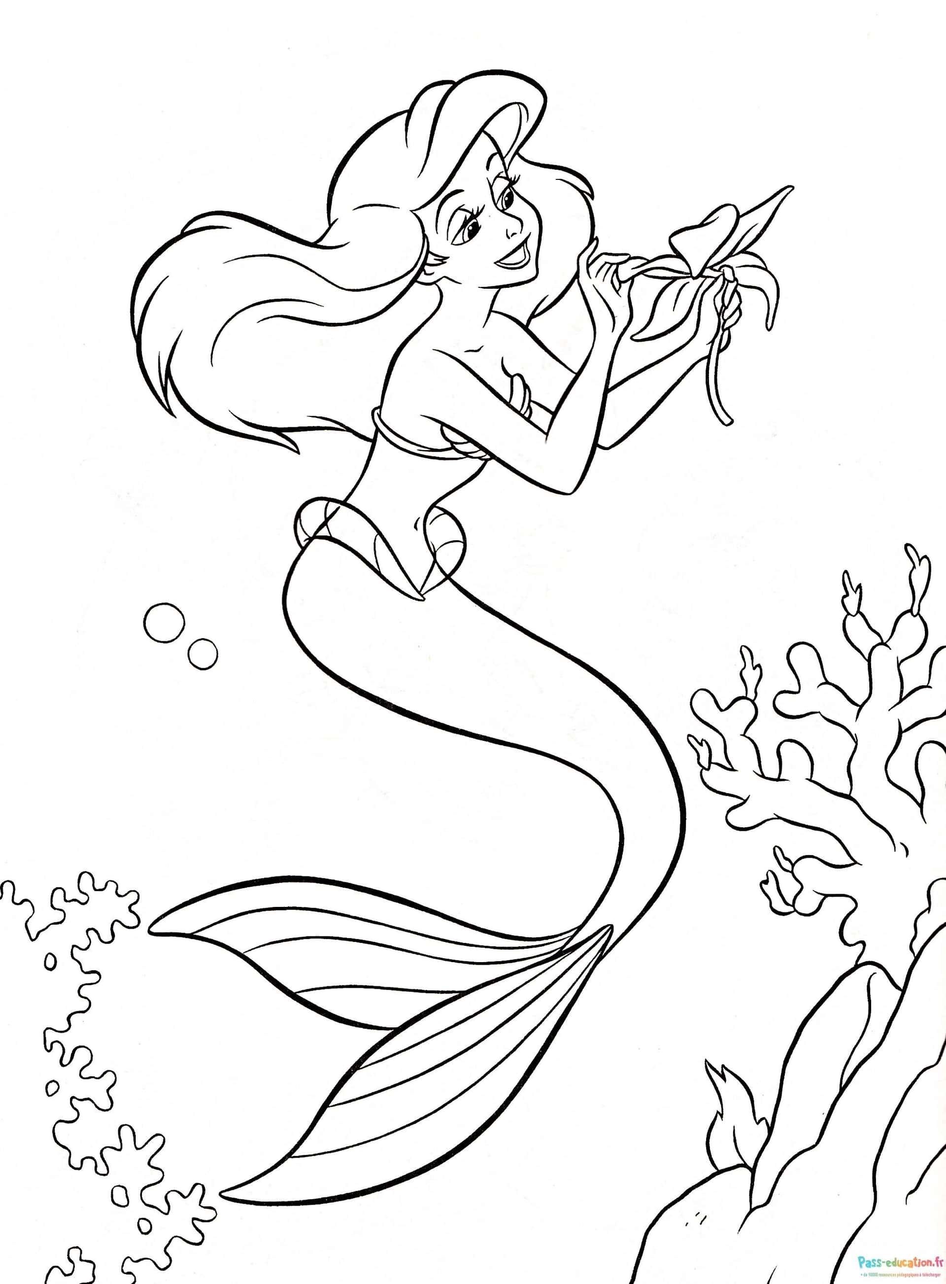 Coloriage Sirène enchantée à imprimer et colorier