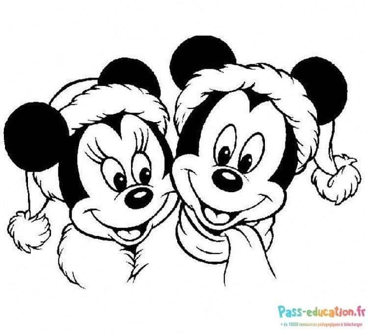 Coloriage Mickey et Minnie hivernaux à imprimer et colorier
