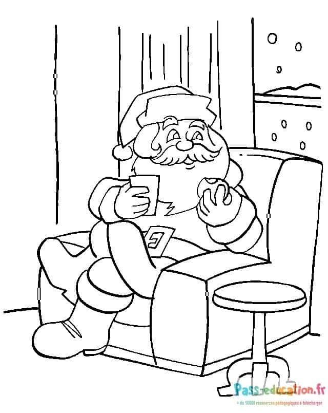 Coloriage Père Noël détendu à imprimer et colorier