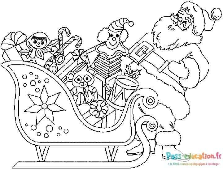Coloriage Père Noël en traîneau à imprimer et colorier