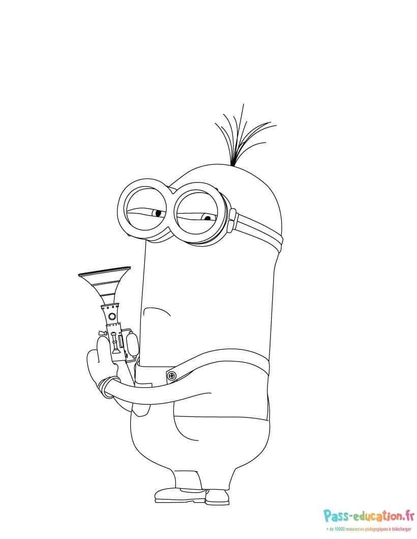 Coloriage Minion au travail à imprimer et colorier