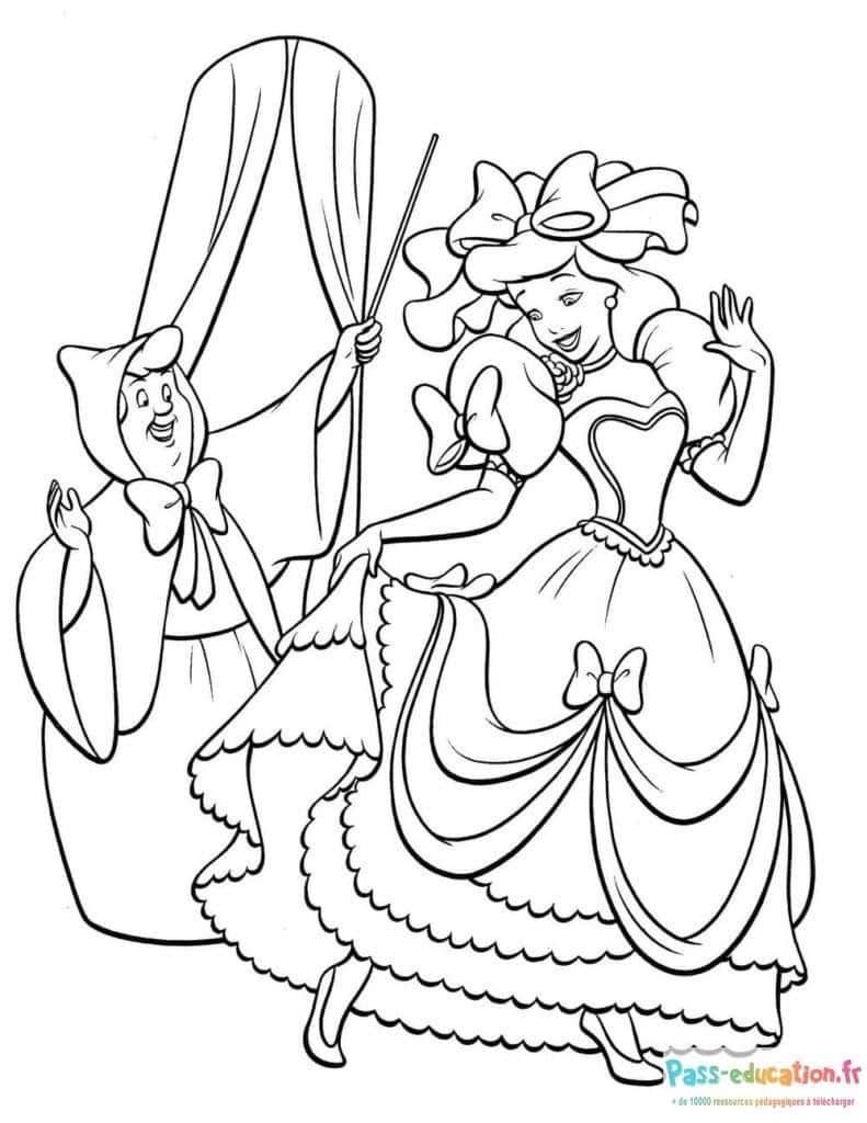 Coloriage Bal costumé à imprimer et colorier