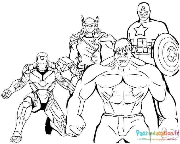 Coloriage Super-héros prêts à l'action à imprimer et colorier