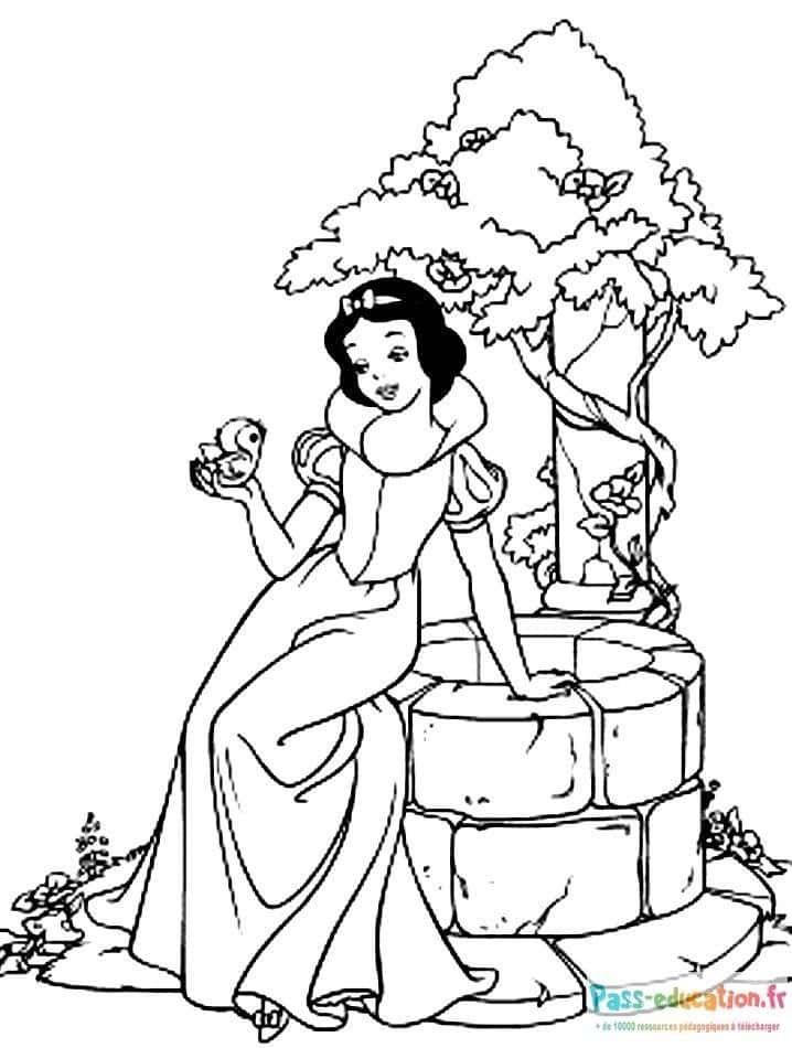 Coloriage Blanche Neige et l'oiseau à imprimer et colorier