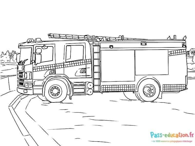Coloriage Camion de pompier à imprimer et colorier