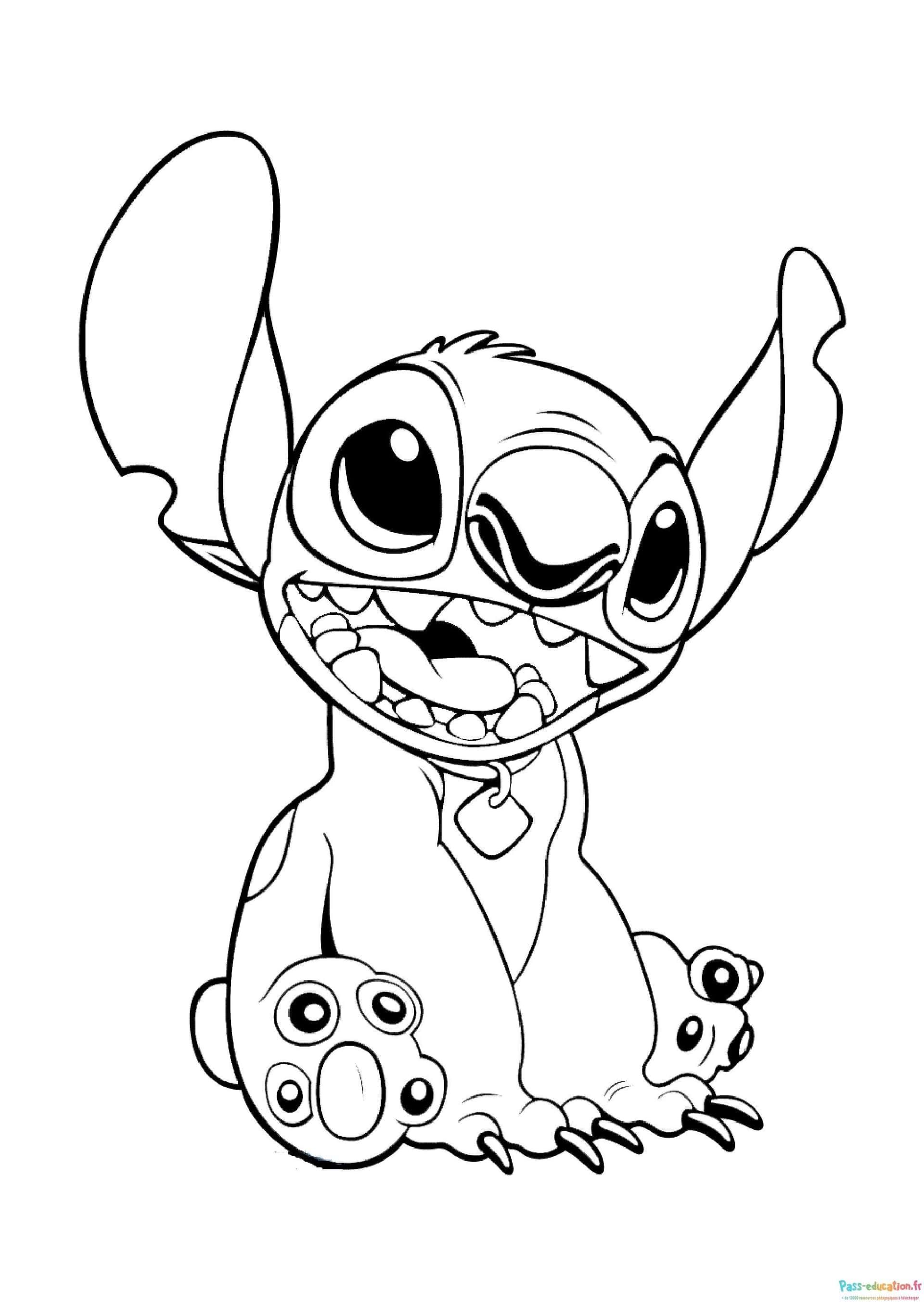 Coloriage Stitch souriant à imprimer et colorier