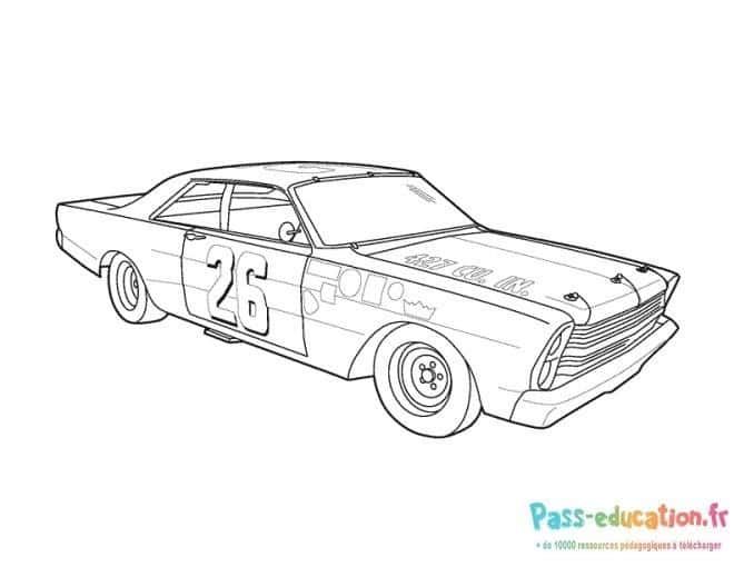 Coloriage Voiture de course à imprimer et colorier
