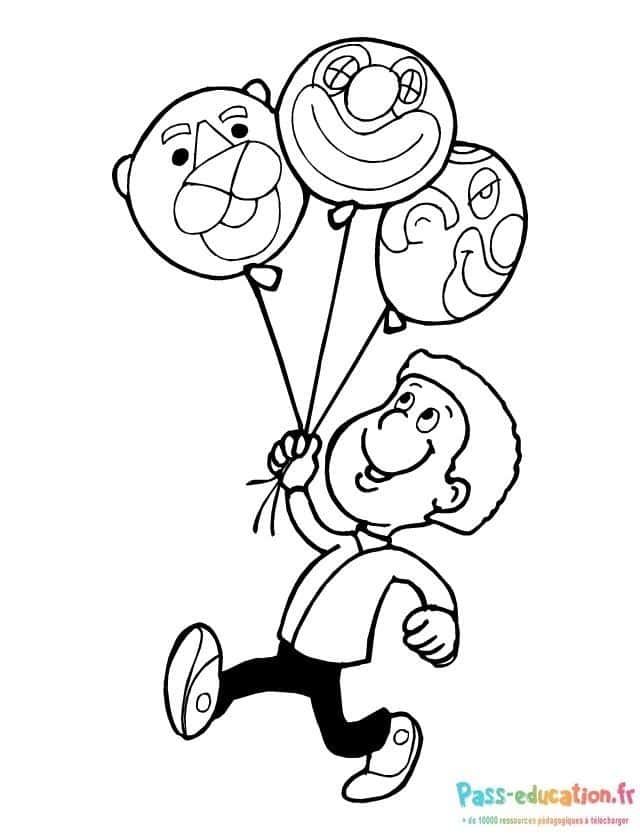 Coloriage Garçon avec ballons à imprimer et colorier
