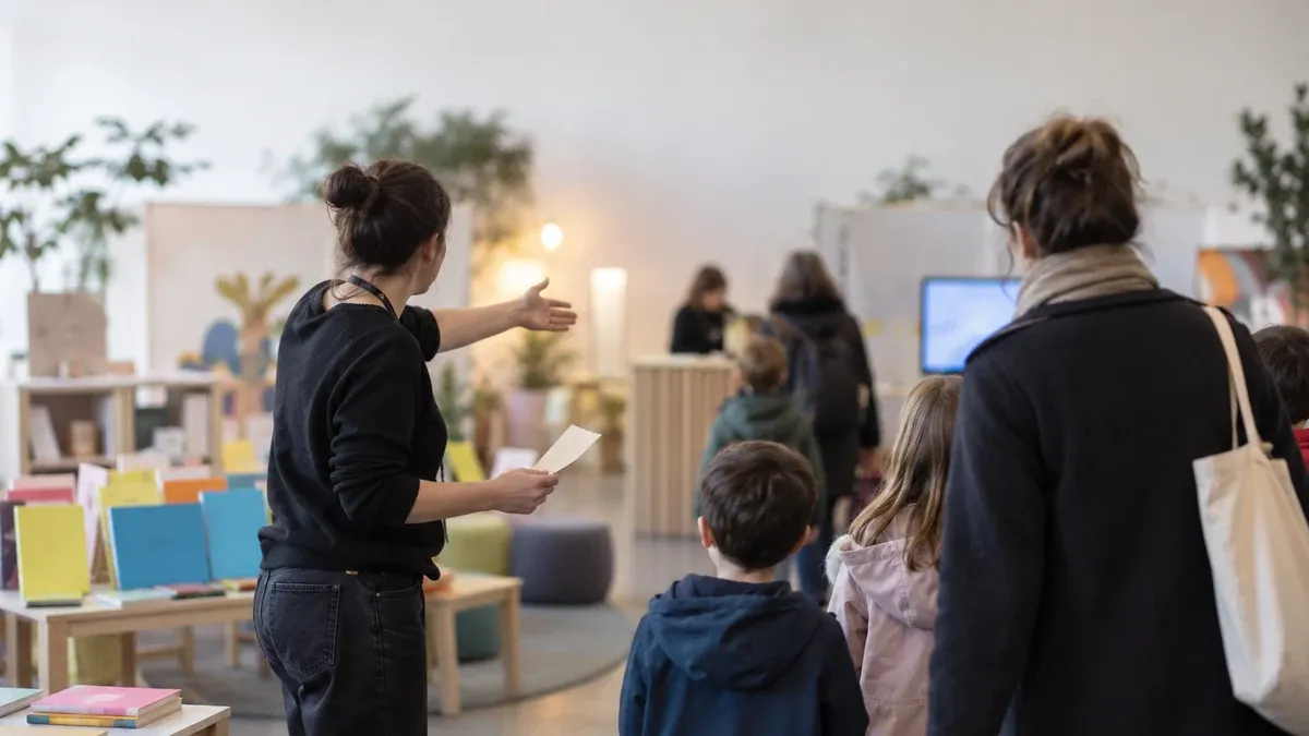 Photographie d'illustration générée par IA, sans texte, en lien avec : Salon du livre jeunesse de Montreuil : nouveau directeur, billet gratuit à réserver