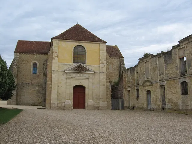 Abbaye Notre-Dame de Fontmorigny