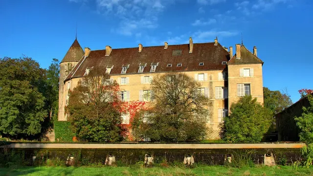 Ancien château des Sires d'Oiselay