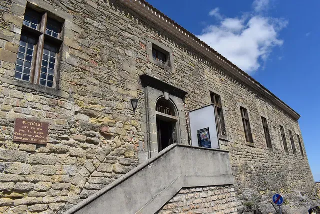 Ancien château