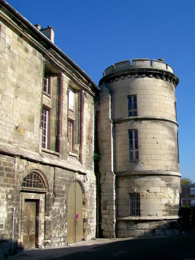 Ancien château