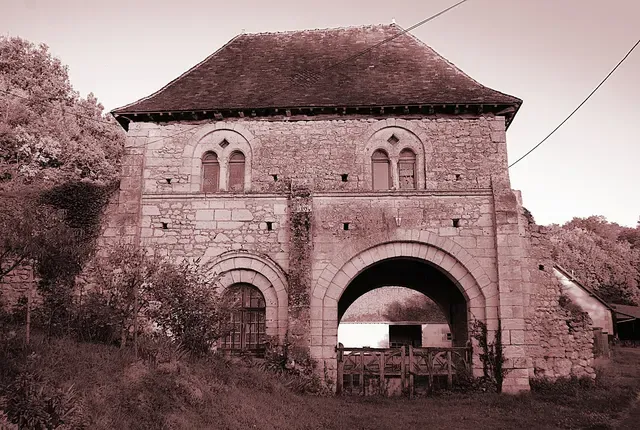 Ancien prieuré de Courtozé