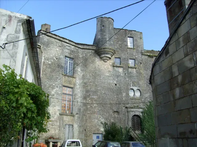 Ancien prieuré Saint-Pierre