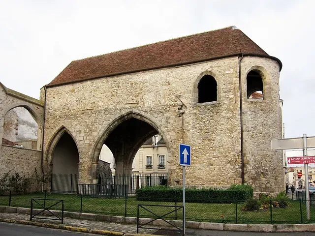 Ancien prieuré Saint-Sauveur