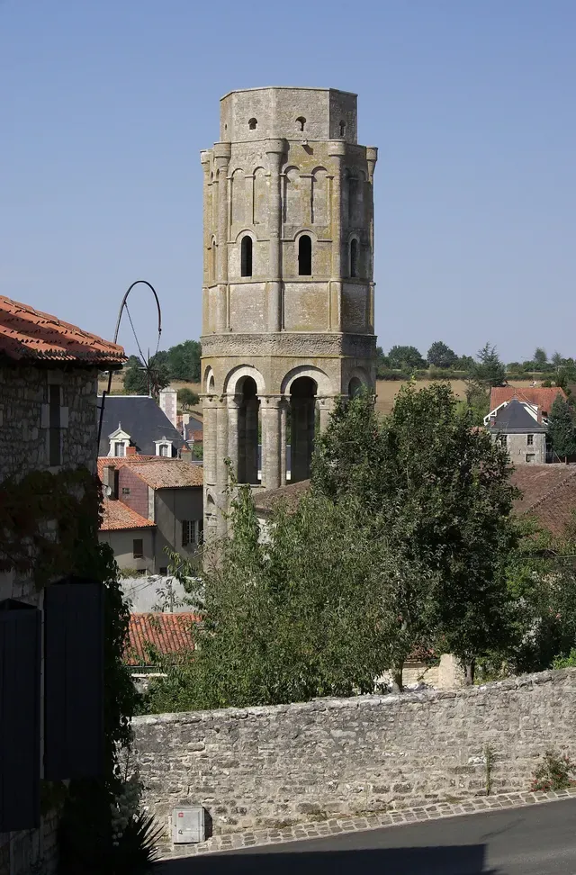 Ancienn abbaye Saint-Sauveur de Charroux