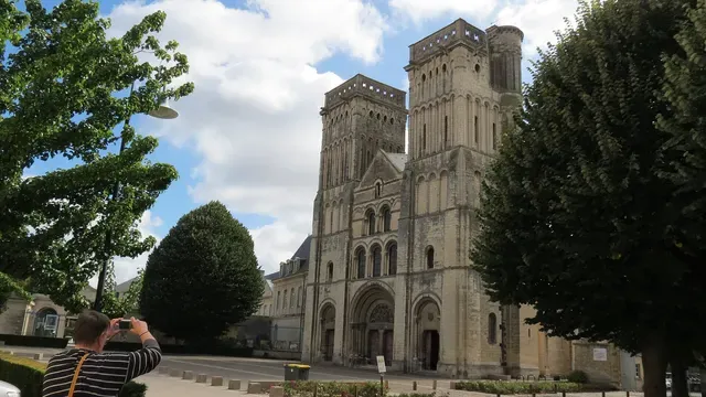 Ancienne abbaye aux Dames, actuellement siège du conseil régional de Basse-Normandie