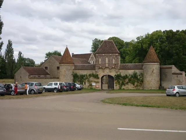 Ancienne abbaye cistercienne de Vauluisant