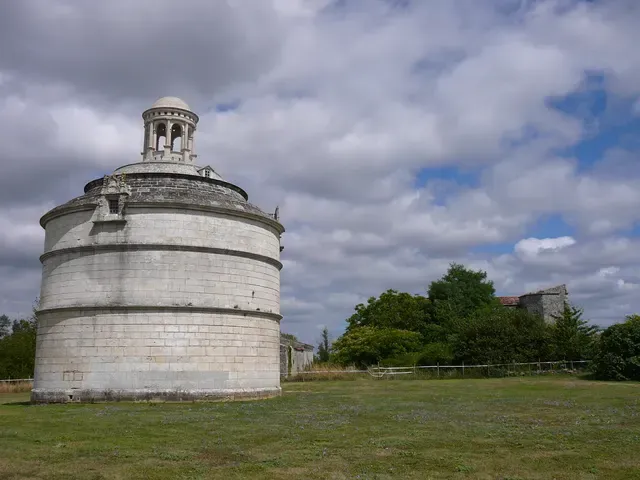 Ancienne abbaye de Montierneuf