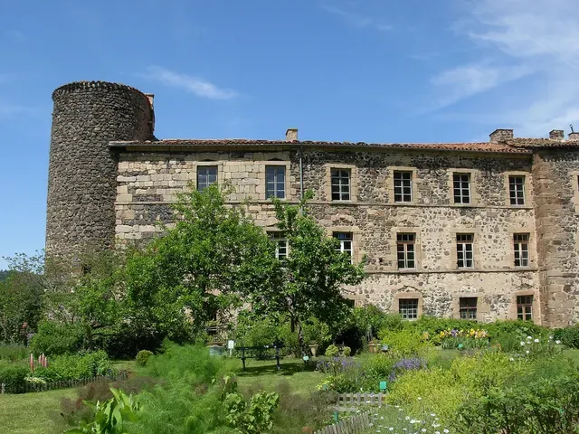 Ancienne abbaye de Pébrac