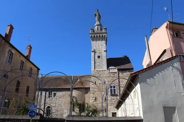 Ancienne abbaye médiévale Saint-Pierre