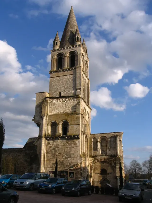 Ancienne abbaye Notre-Dame-du-Bourg-Dieu