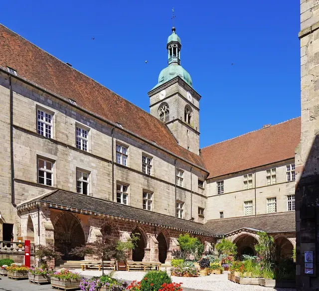 Ancienne abbaye Saint-Colomban