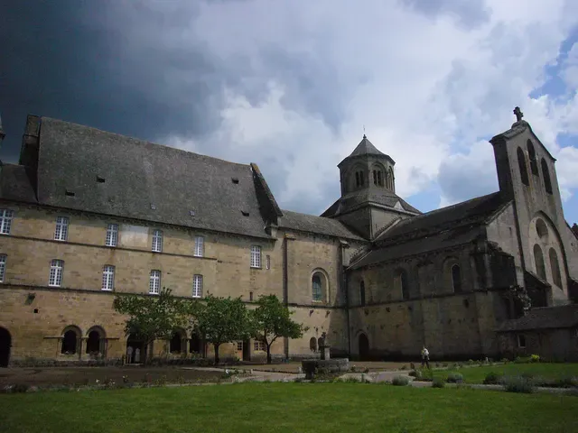 Ancienne abbaye Saint-Etienne